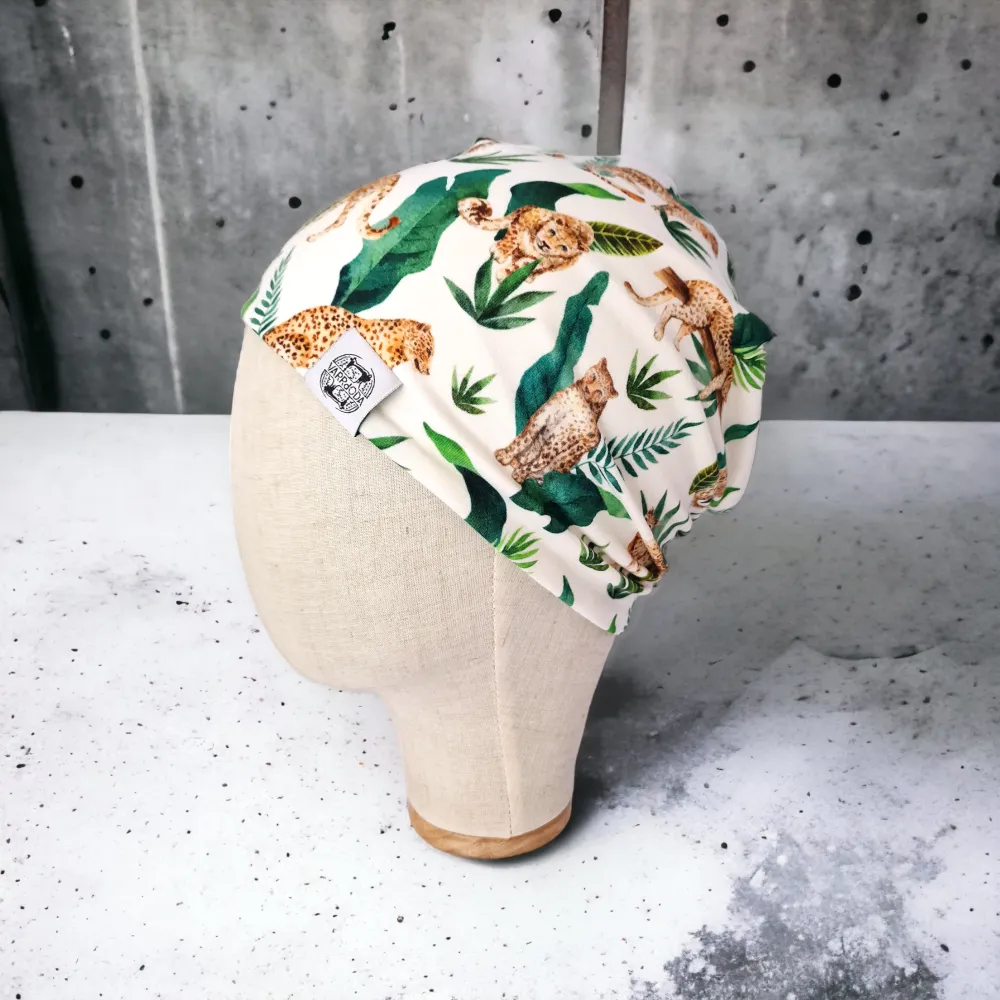 Leopárd lezser sapka