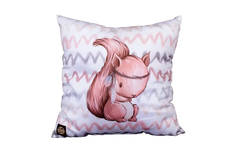 Fehér erdő- mókus díszpárna