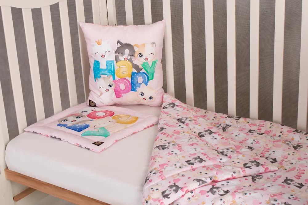 Boldog cicák prémium ágynemű szett