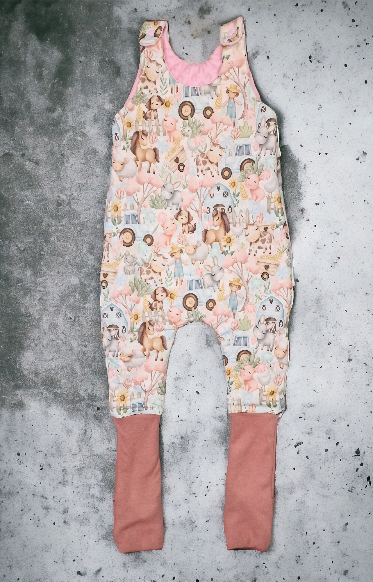 Háziállatos téli tipegő